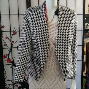 Premise white and black blazer/Jacket size 4 black new with tag